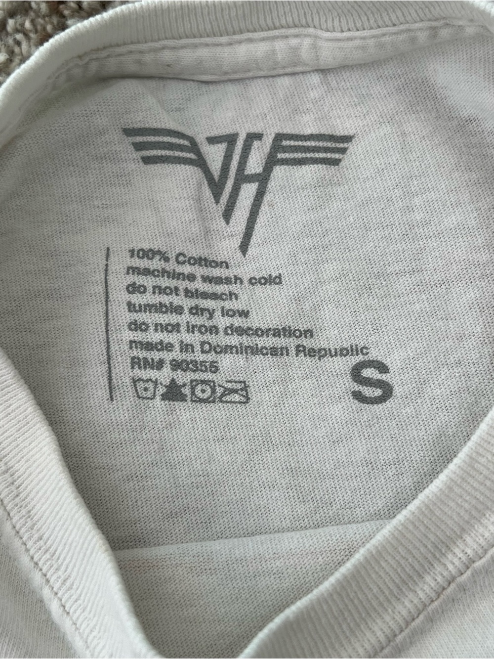 VINTAGE TOUR OF THE WORLD VAN HALEN 1984 white tee shirt EUC 100% COTTON SMALL - Picture 6 of 6